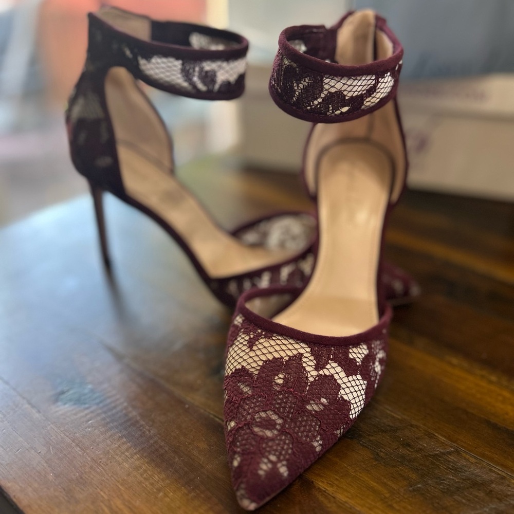Essex Lane burgundy Lace Heels